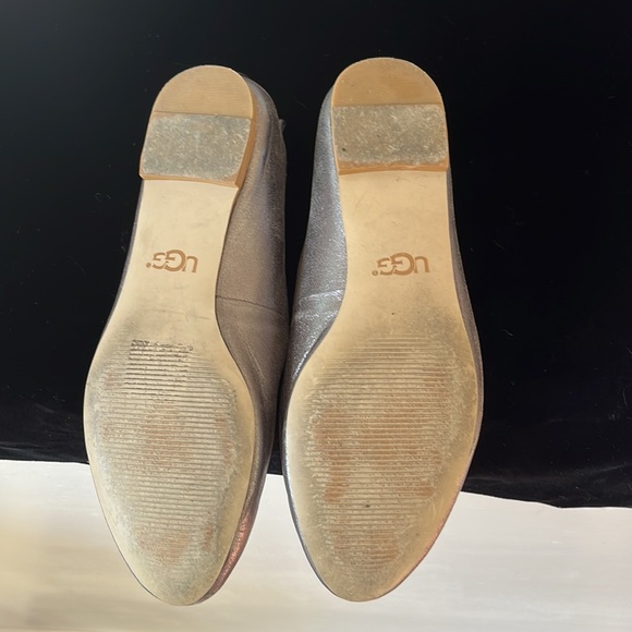 COPY - UGG Metallic Aluminum Lynley Ballet Flat Loafer size 7 - Picture 3 of 6